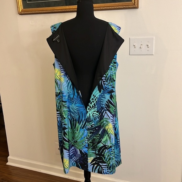Connected Apparel Plus-Sized Sleeveless Tropical Midi Dress, Sz. 24. - Picture 6 of 12